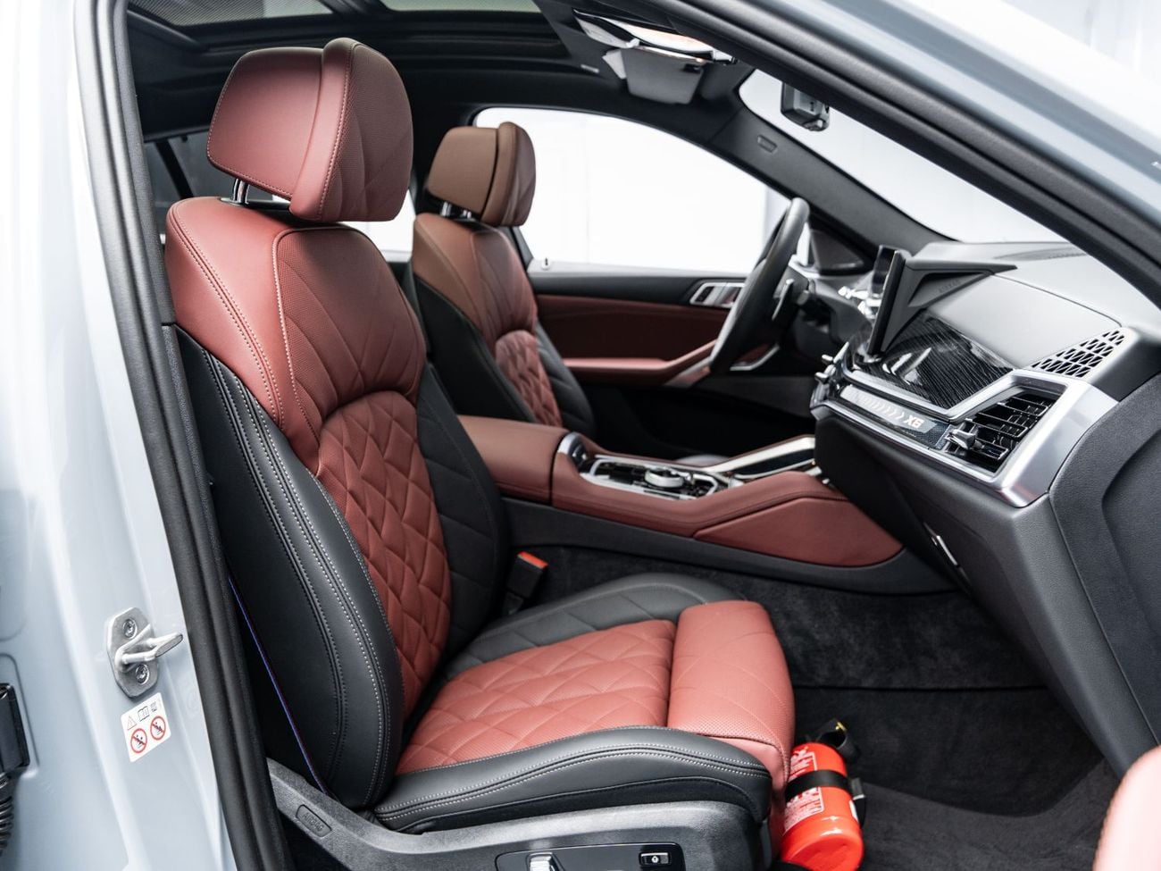 BMW X6 XDRIVE40I M SPORT BUY NOW, PAY 2027 | THE BLACKLINE STANDARD | BMW Warranty + Service Contract, GCC,