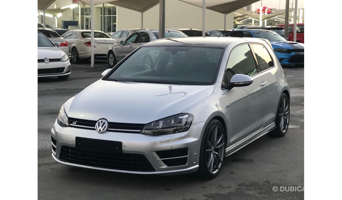 Volkswagen Golf Golf R model 2016 GCC car prefect condition full option panoramic roof leather seats back camera bac