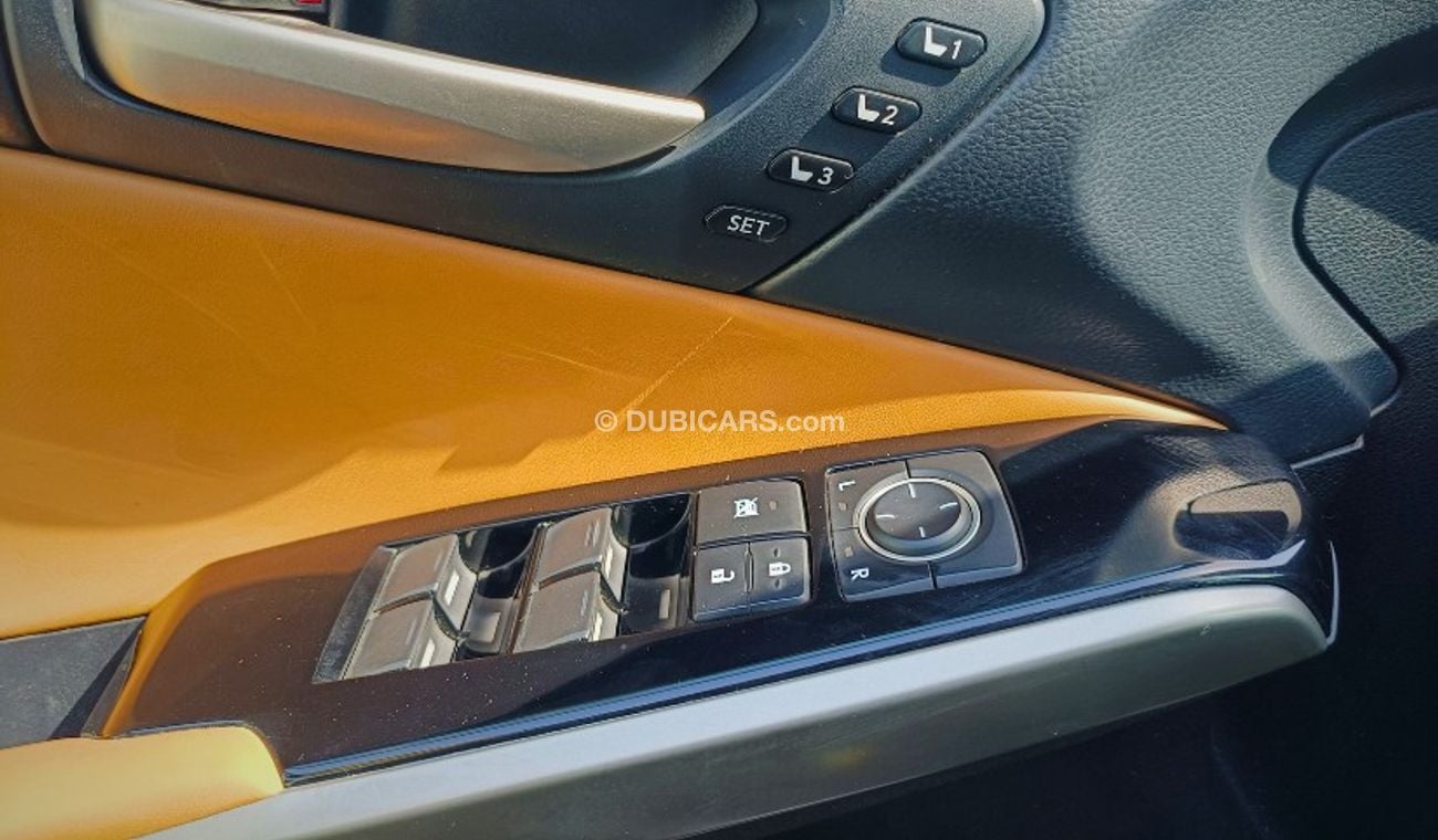 Lexus IS300 // 963AED Monthly // LOW MILEAGE / SUPER CLEAN (LOT # 36496)