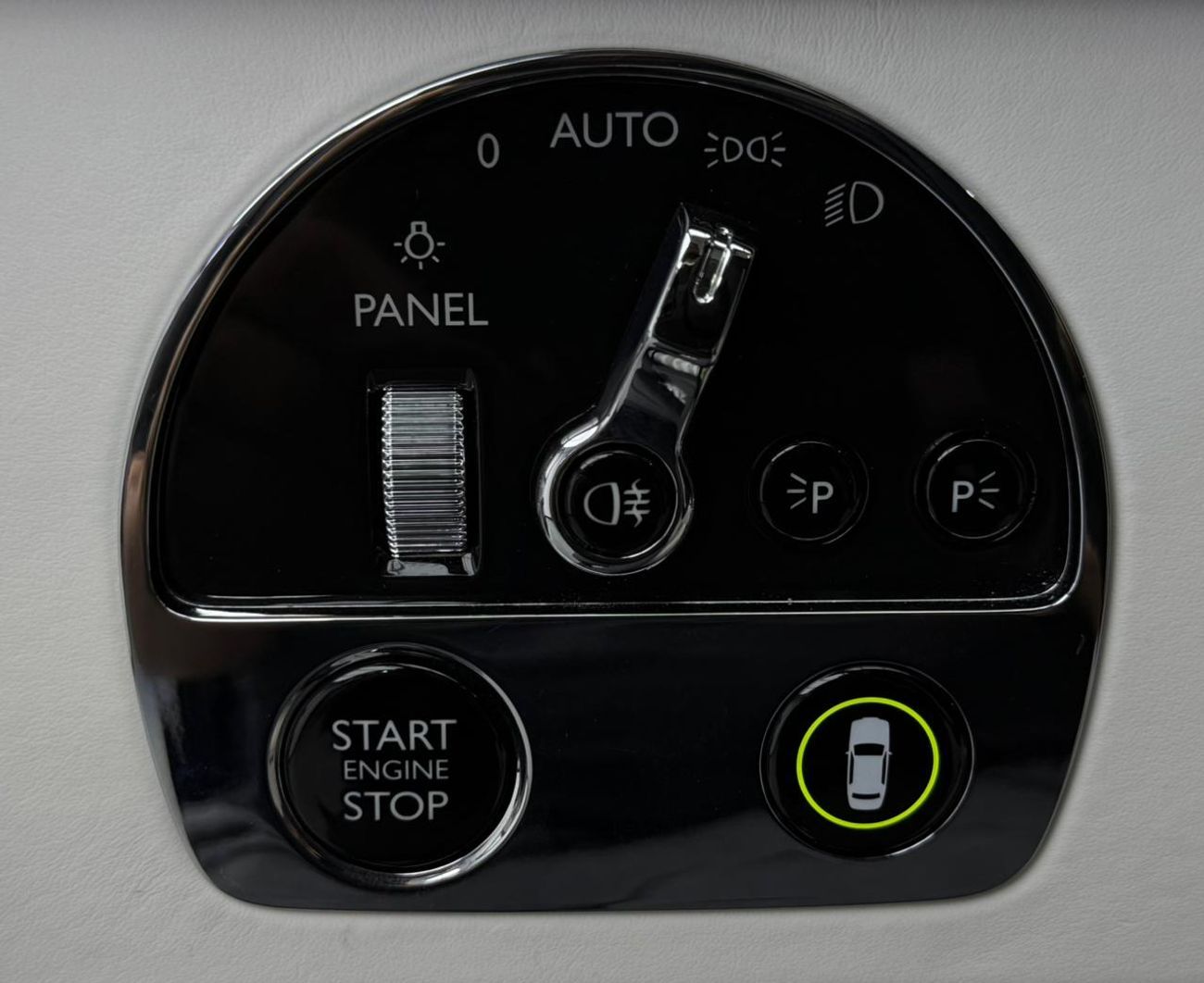 رولز رويس فانتوم 2024 Rolls Royce Phantom Series 2, Brand New, April/2028 Rolls Royce Warranty + Service Contract, GC