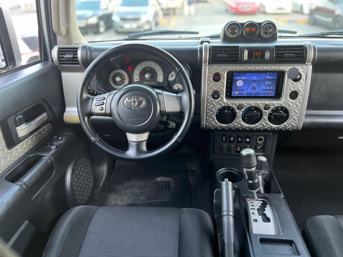 تويوتا إف جي كروزر TOYOTA FJ 2008 GCC GOOD CONDITION INSIDE OUT SIDE