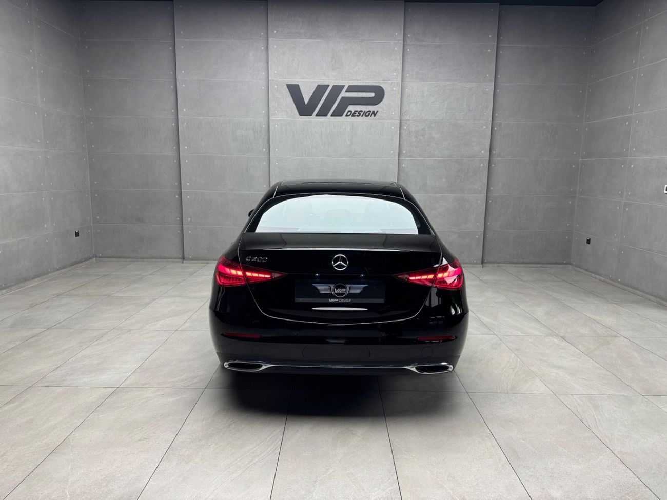 Mercedes-Benz C 200 Premium 2.0L Premium 1.5L