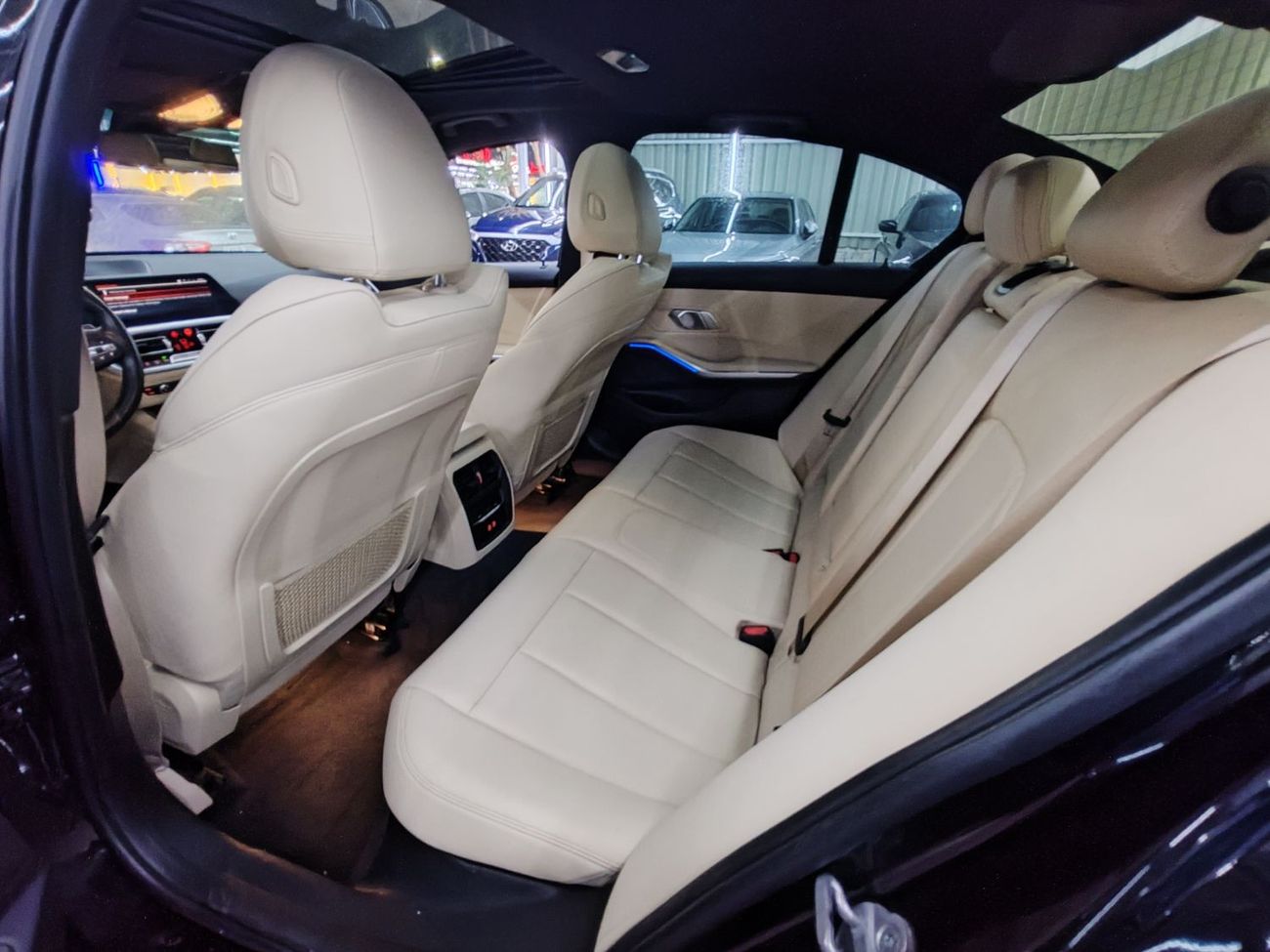 BMW 330i M Sport Warranty one year