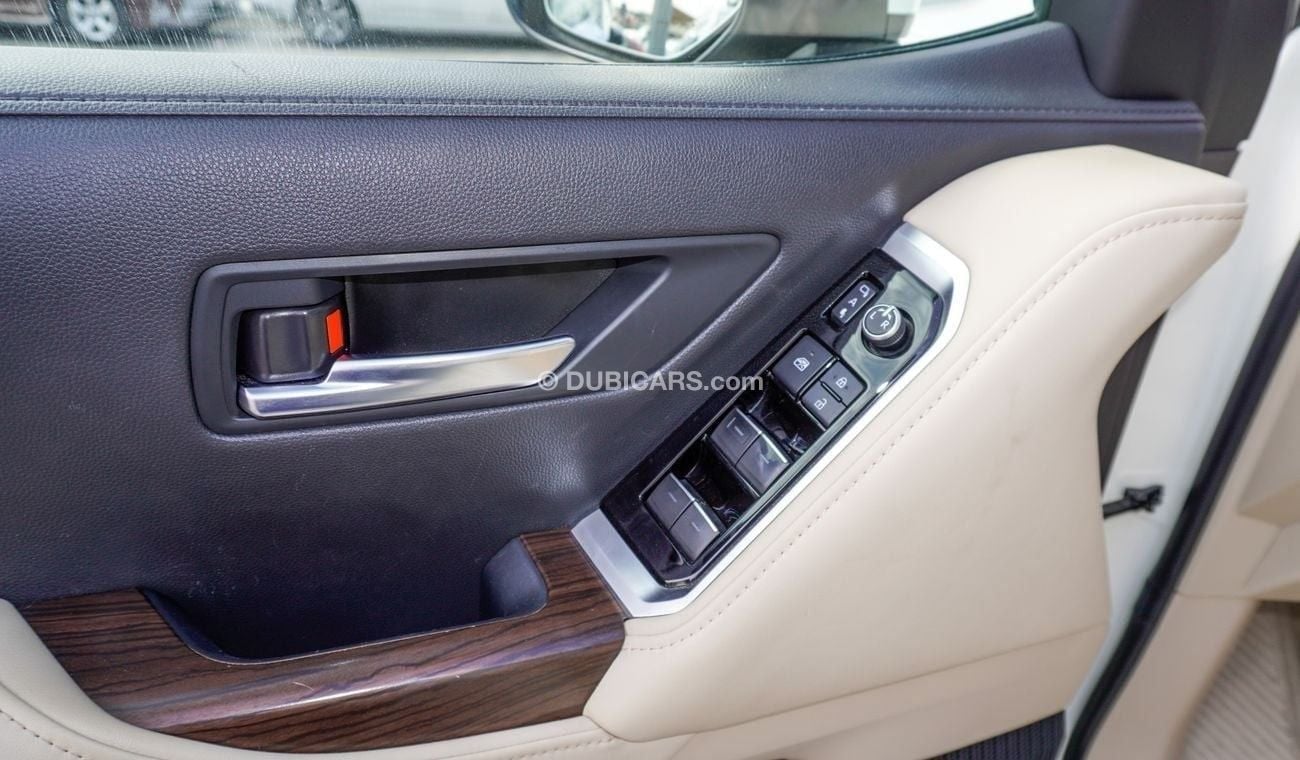 تويوتا لاند كروزر GXR 4.0 L V6