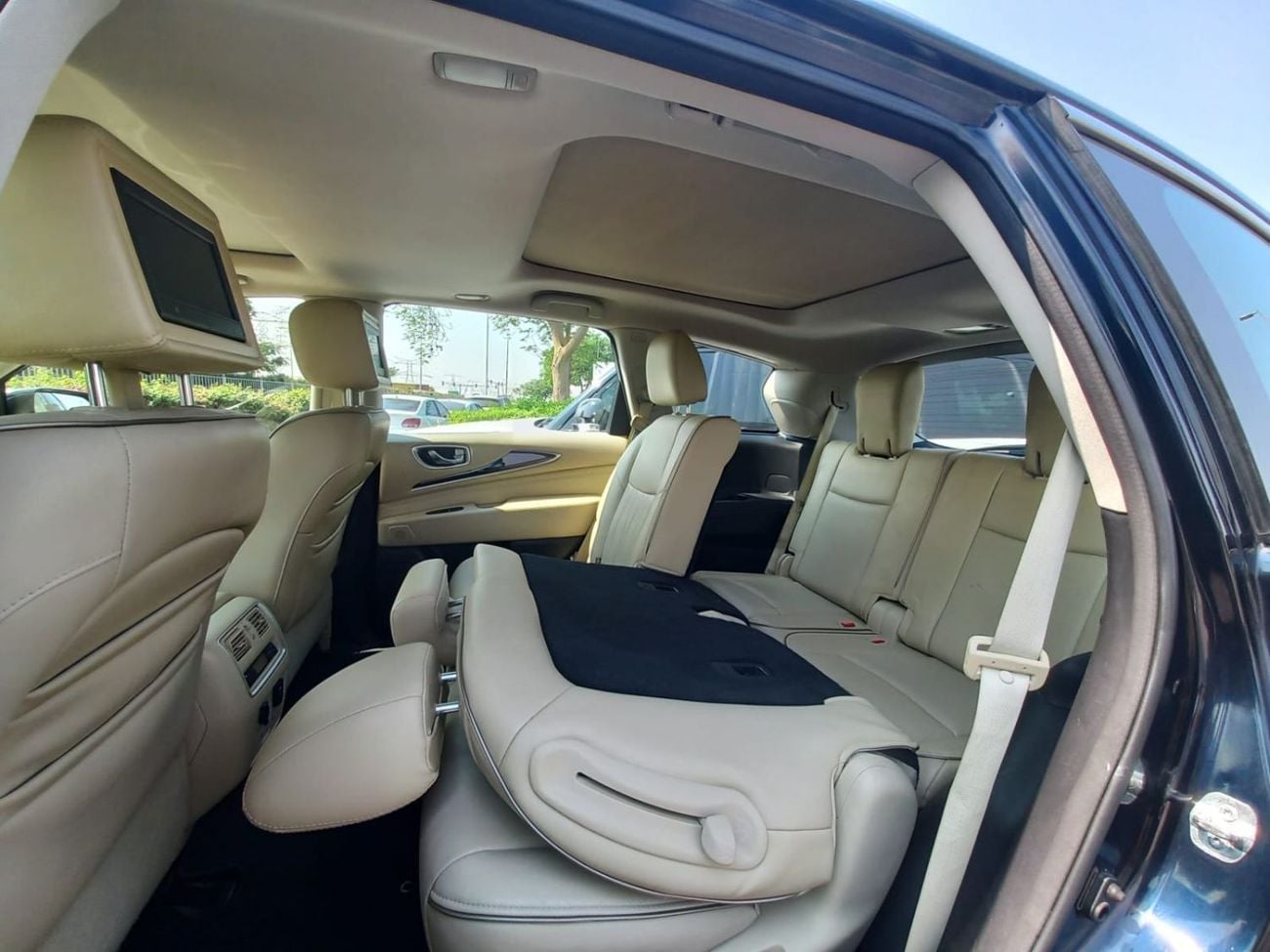 إنفينيتي QX60 Luxury 3.5L