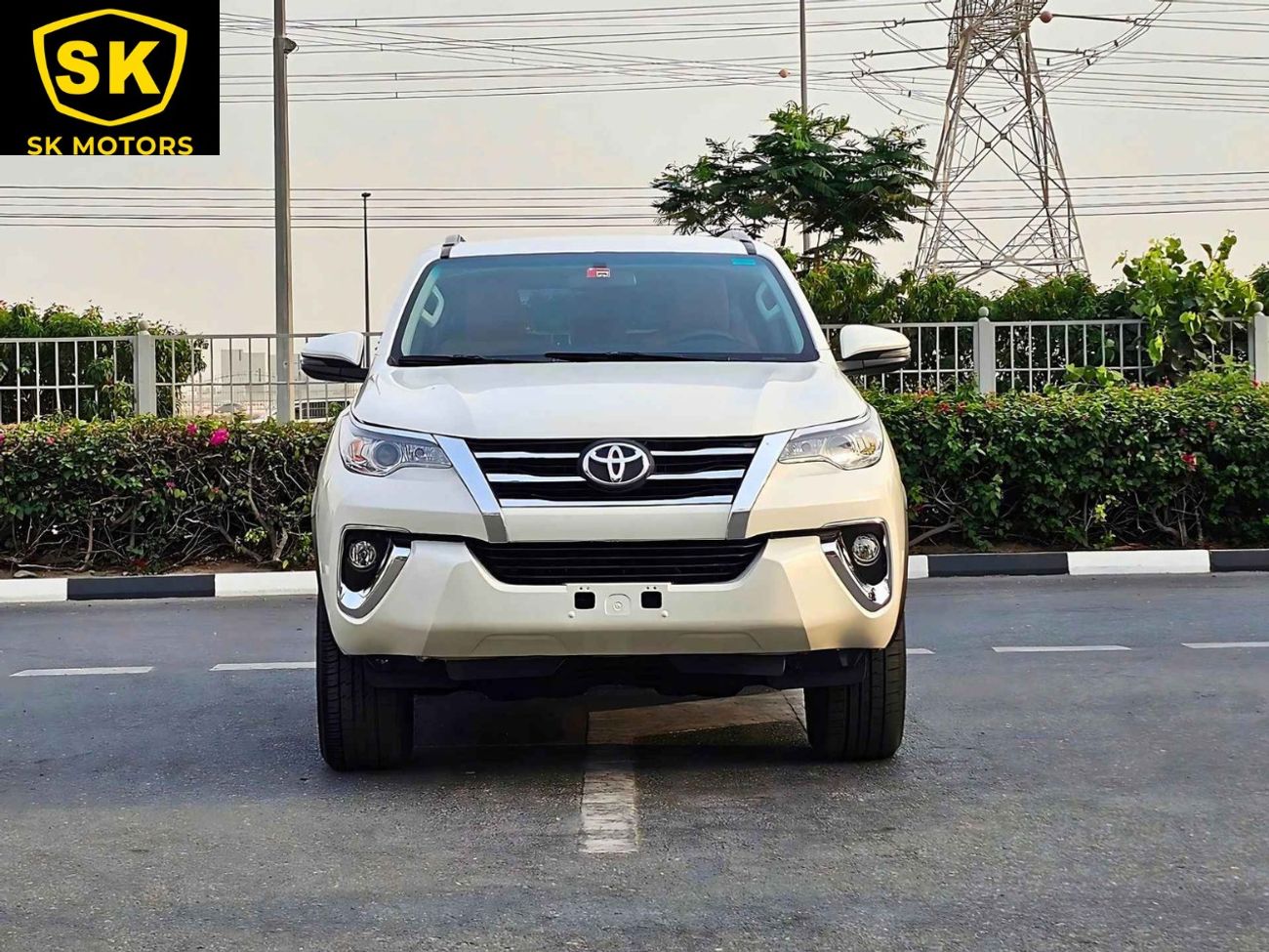 Toyota Fortuner EXR/ 4WD 2.7L/ GCC/ LEATHER SEATS/ NON ACCIDENT/ 1068 MONTHLY/LOT#107793