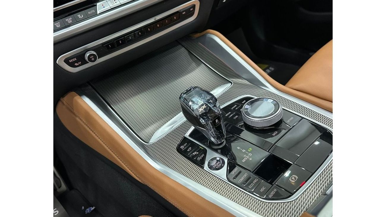 بي أم دبليو X6 xDrive40i لاكجري M سبورت باكج 2022 BMW X6 xDrive40i M-Sport, Oct 2026 BMW Warranty + Service Pack, F