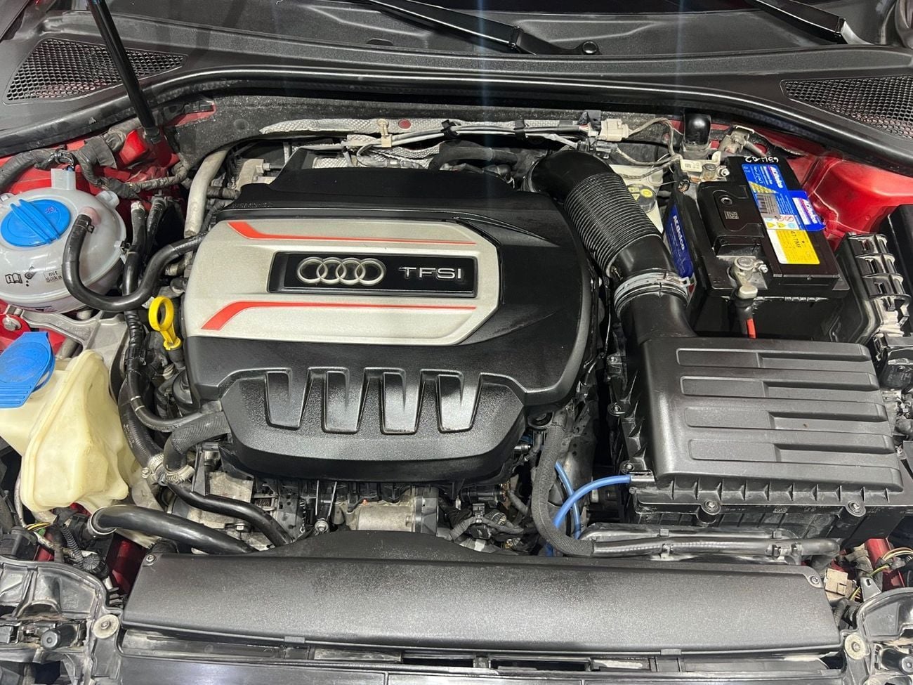 Audi S3 STD TFSI quattro 2.0L