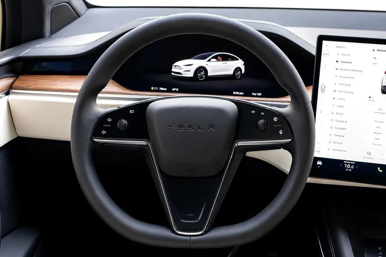 Tesla Model X LONG RANGE - GCC Specs - Pristine Condition