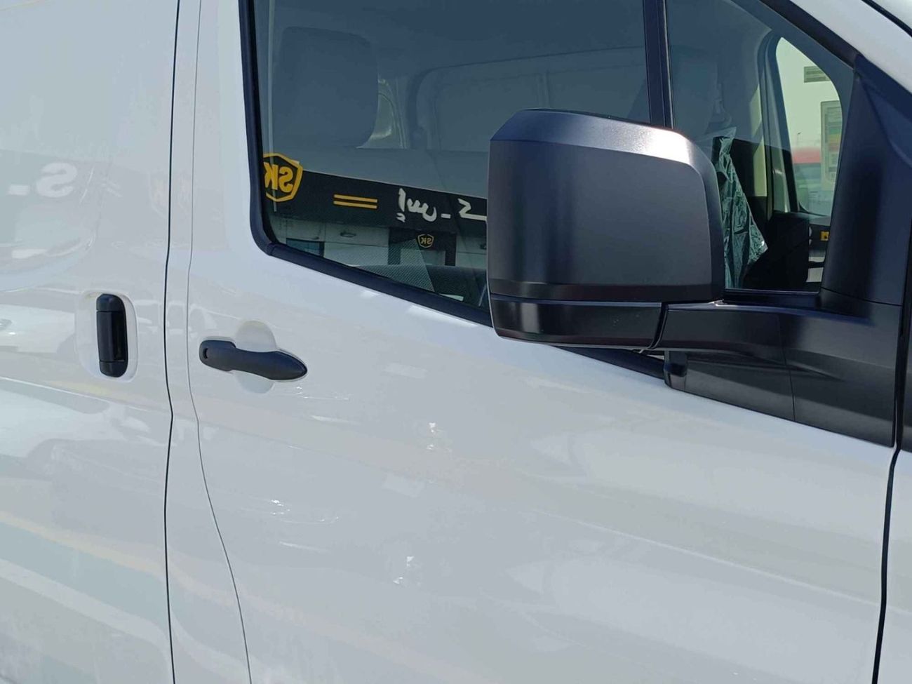 Toyota Hiace CARGO LOW ROOF TOYOTA HIACE CARGO LOW ROOF || 3.5L PETROL A/T V6 (CODE # HCLRAE)