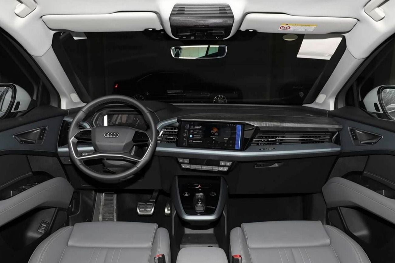 Audi Q5 40 E-TRON (NON GCC)