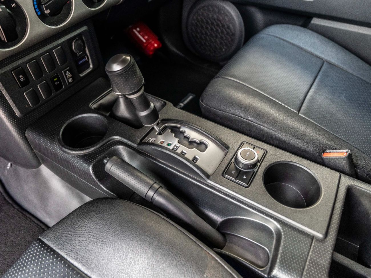 Toyota FJ Cruiser GXR 4.0L A/T