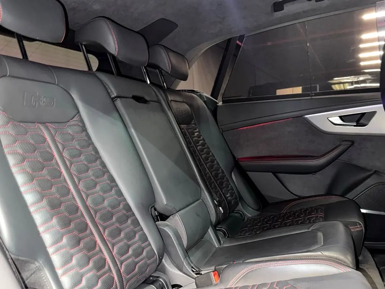 أودي RSQ8 TFSI quattro 4.0L