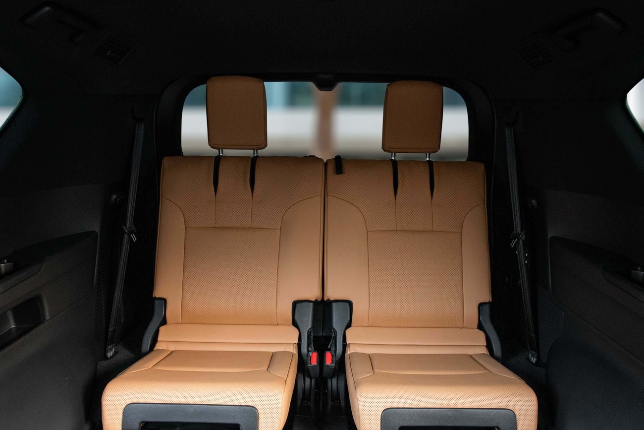Lexus LX 600 LX 600 Signature | 8,813 P.M | 0% Downpayment | Lexus Warranty!