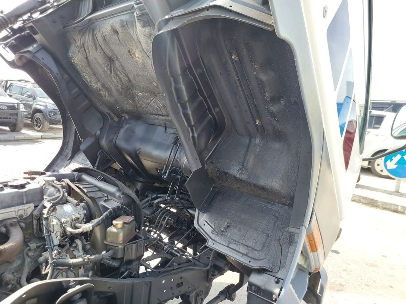 Mitsubishi Fuso Canter MITSUBISHI CANTER TRUCK RHD 1997 MODEL 4.5 L DIESEL MANUAL(PM32294)