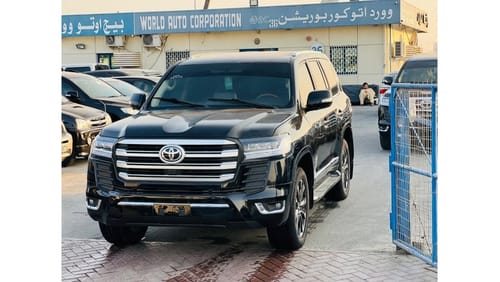 Toyota Land Cruiser GXR Toyota Landcruiser LHD Petrol engine model 2012 facelift 2022 car very clean and good condition