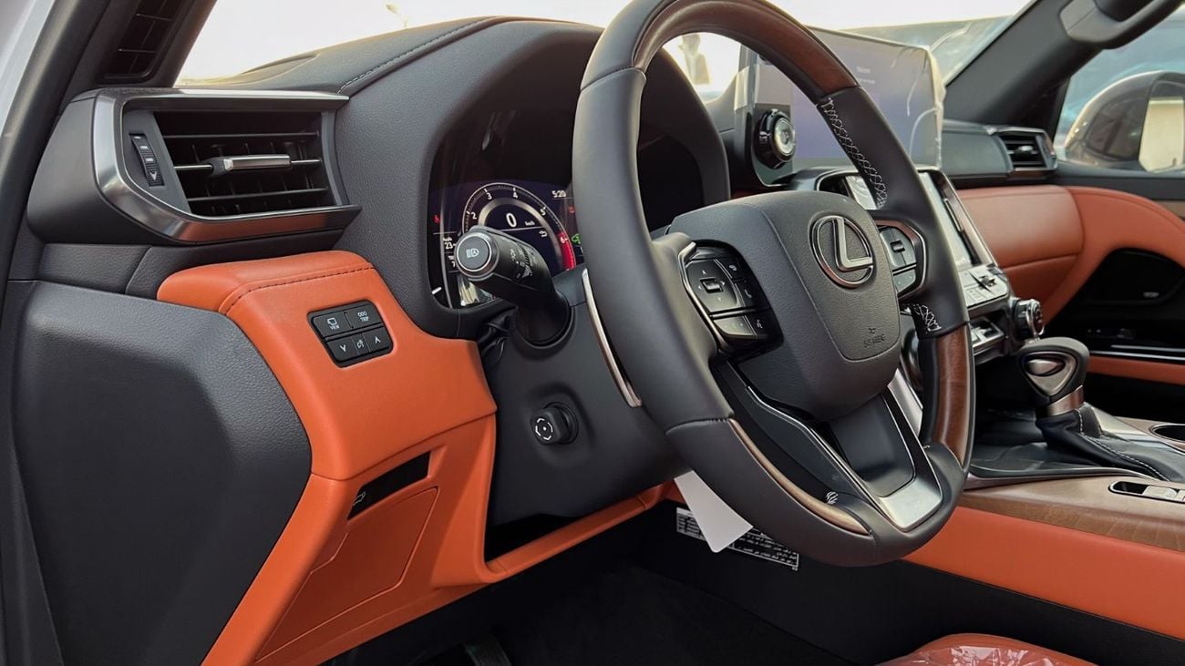 Lexus LX 600 VIP 3.5L LEXUS LX 600h VIP BRAND NEW 3.5L TWIN TURBO