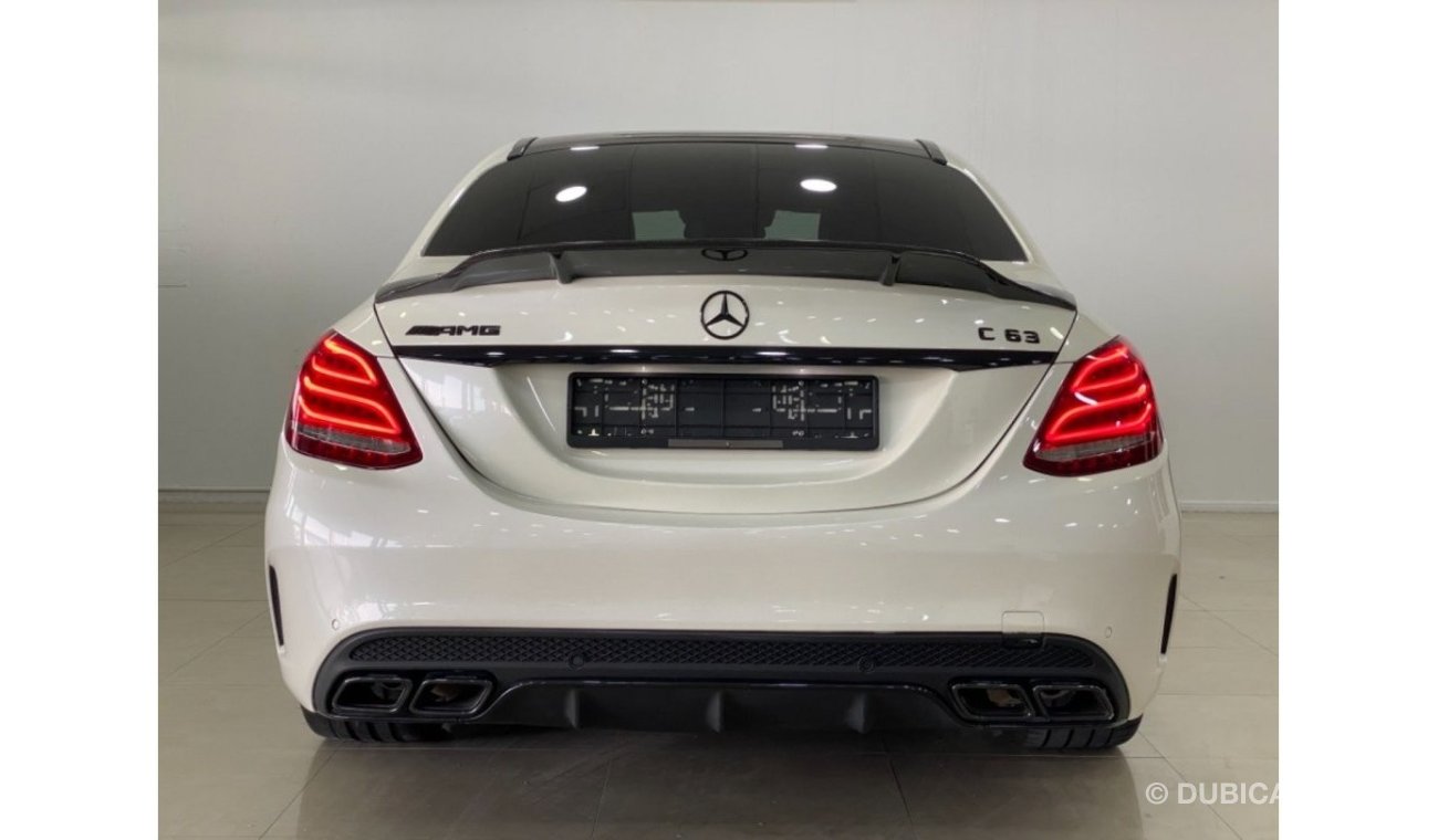 Mercedes-Benz C 63 AMG Carbon Fiber 2015 GCC