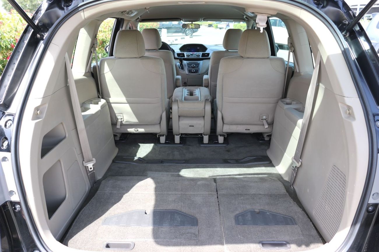 هوندا أوديسي LX هوندا اوديسي 2016 خليحي 8 ركاب صبغ وكاله