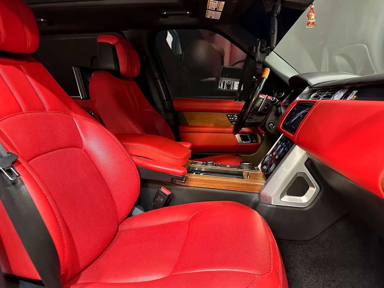 Land Rover Range Rover LWB Autobiography P400 3.0L Autobiography LWB American Specs