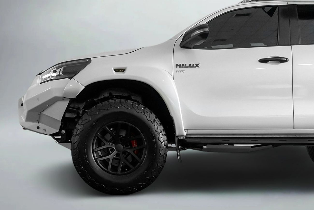 تويوتا هيلوكس ادفنتشر