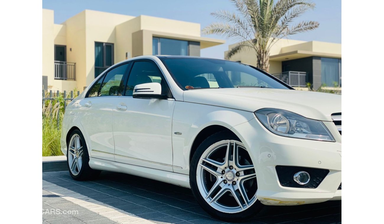 Mercedes-Benz C200 Mercedes- Benz C200 || GCC || V4 || Very Well Maintained