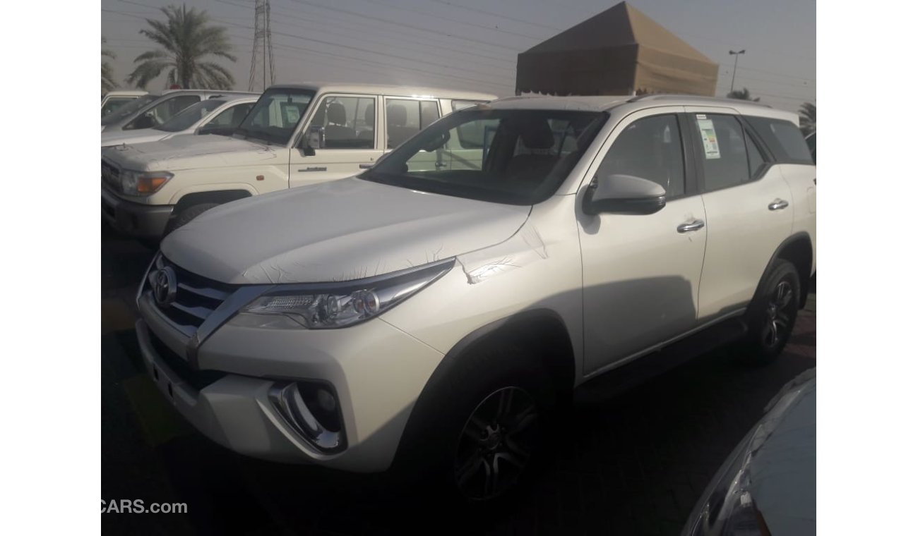 Toyota Fortuner 4x4 PETROL