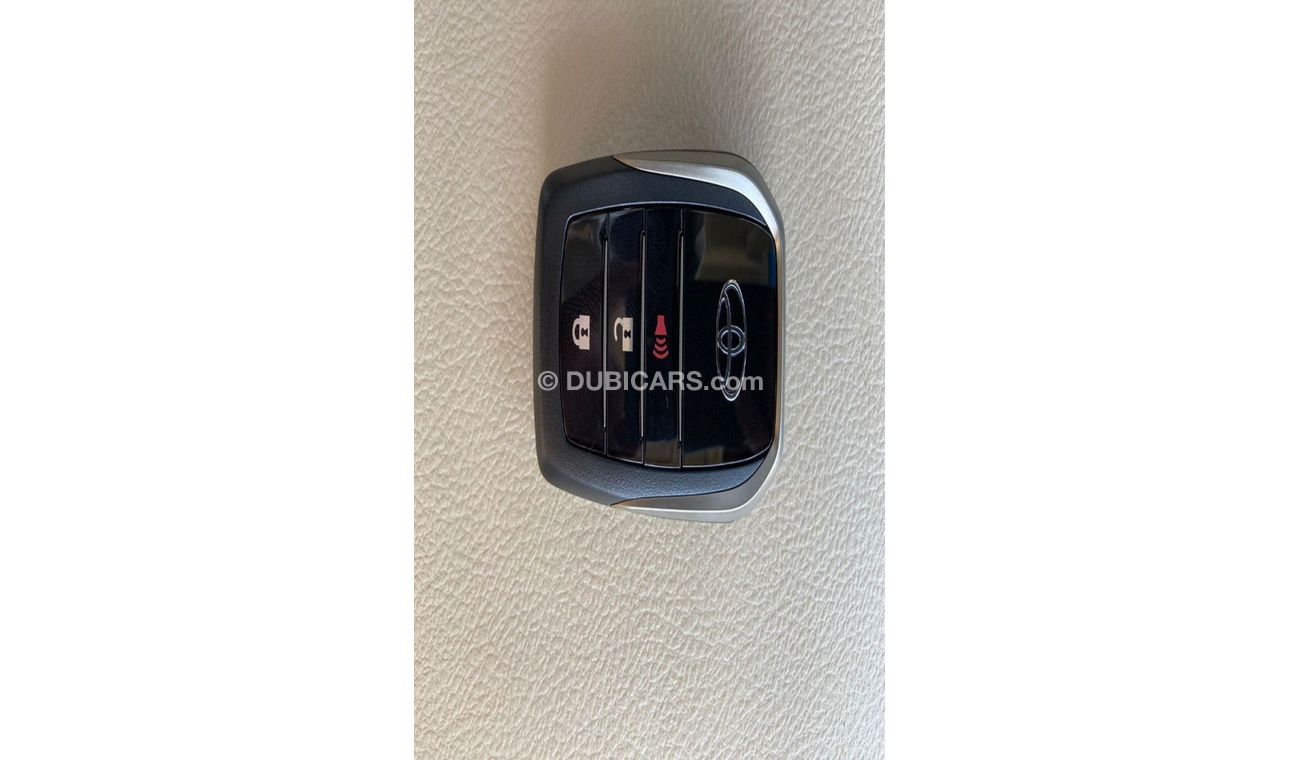 تويوتا لاند كروزر LAND CRUISER 4.6L WINCH 10 AIRBAGS, .SUNROOF. REMOTE ENGINE STARTER. REAR DVD FOR EXPORT ONLY