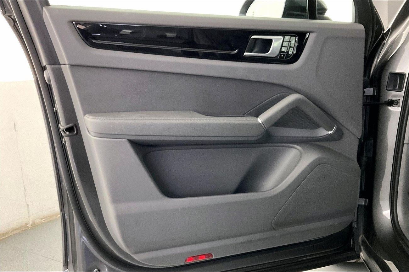 Ford Focus ST | 1 year free warranty | 0 Down Payment