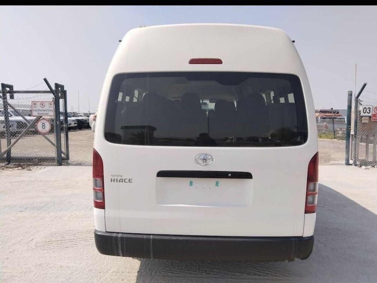 تويوتا هاياس TOYOTA HIACE HIGH ROOF DIESEL 2.5L