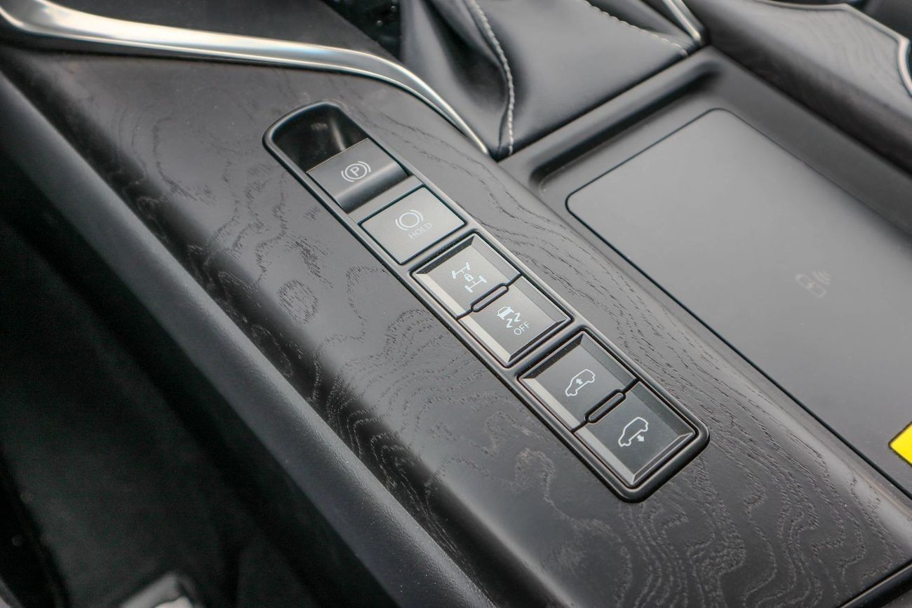 لكزس LX 600 2025 Lexus LX600 (VJA310) 3.5L SUV 4WD (Black Color) with Off-Road Package: