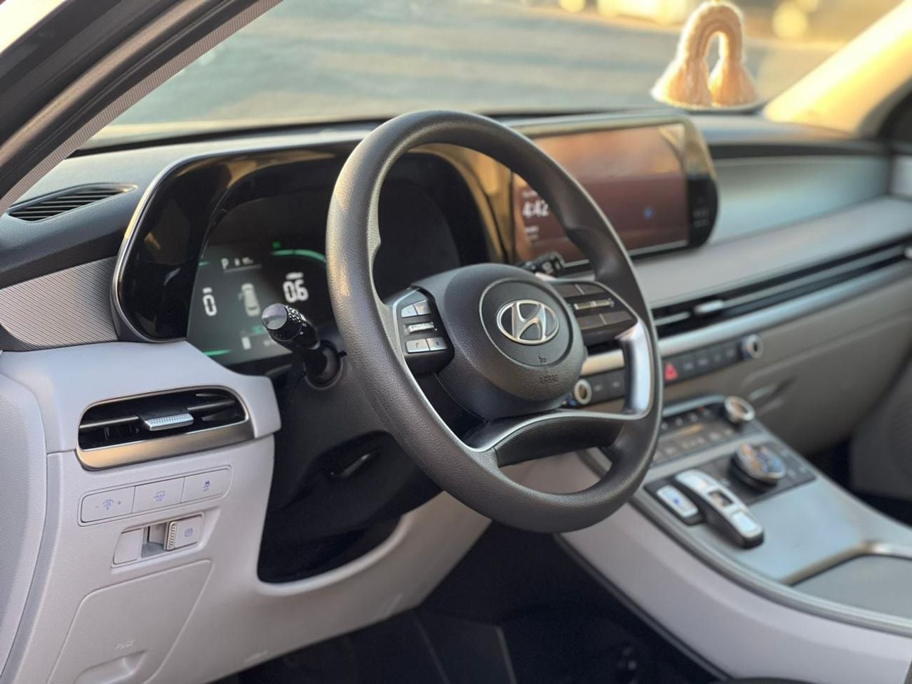 هيونداي باليساد 2023 Hyundai Palisade  MidOption-3.8L V6-AWD 4x4 - -Big Screen - Radar & Sensor