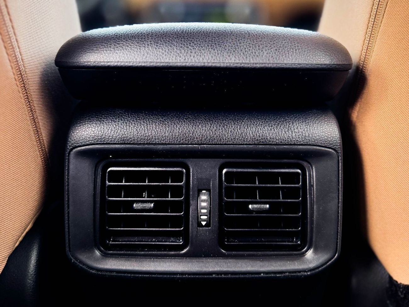 تويوتا راف ٤ تويوتا راف فور 2.5 لتر موديل 2021 خليجي بحالة ممتازة بدون حوادث 1333 شهرياً