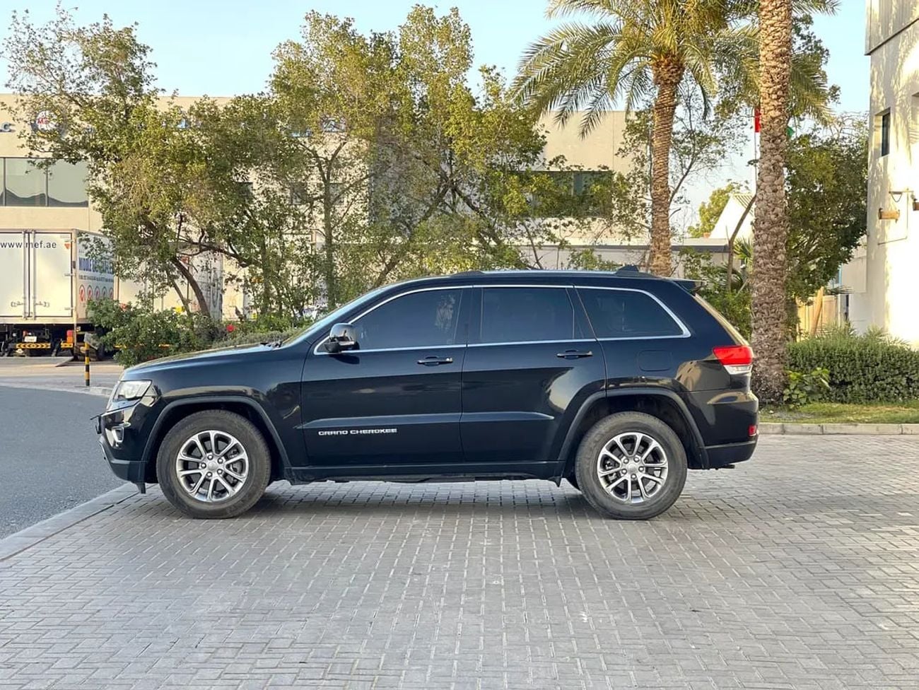 Jeep Grand Cherokee Laredo 3.6L RWD GCC Specs Laredo - Well Maintained