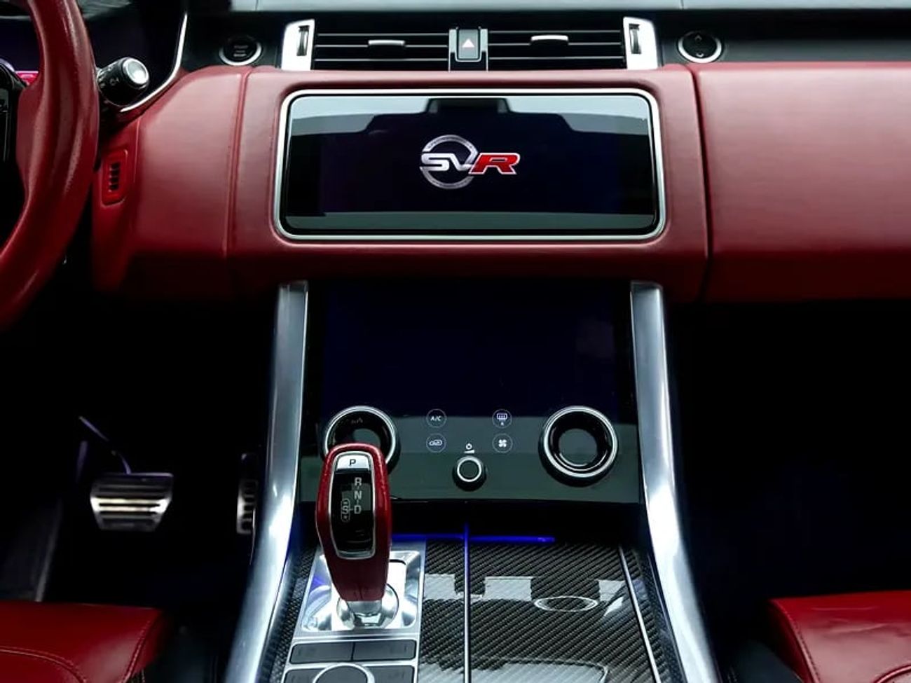 Land Rover Range Rover Sport SVR 5.0L (575 HP) 4WD