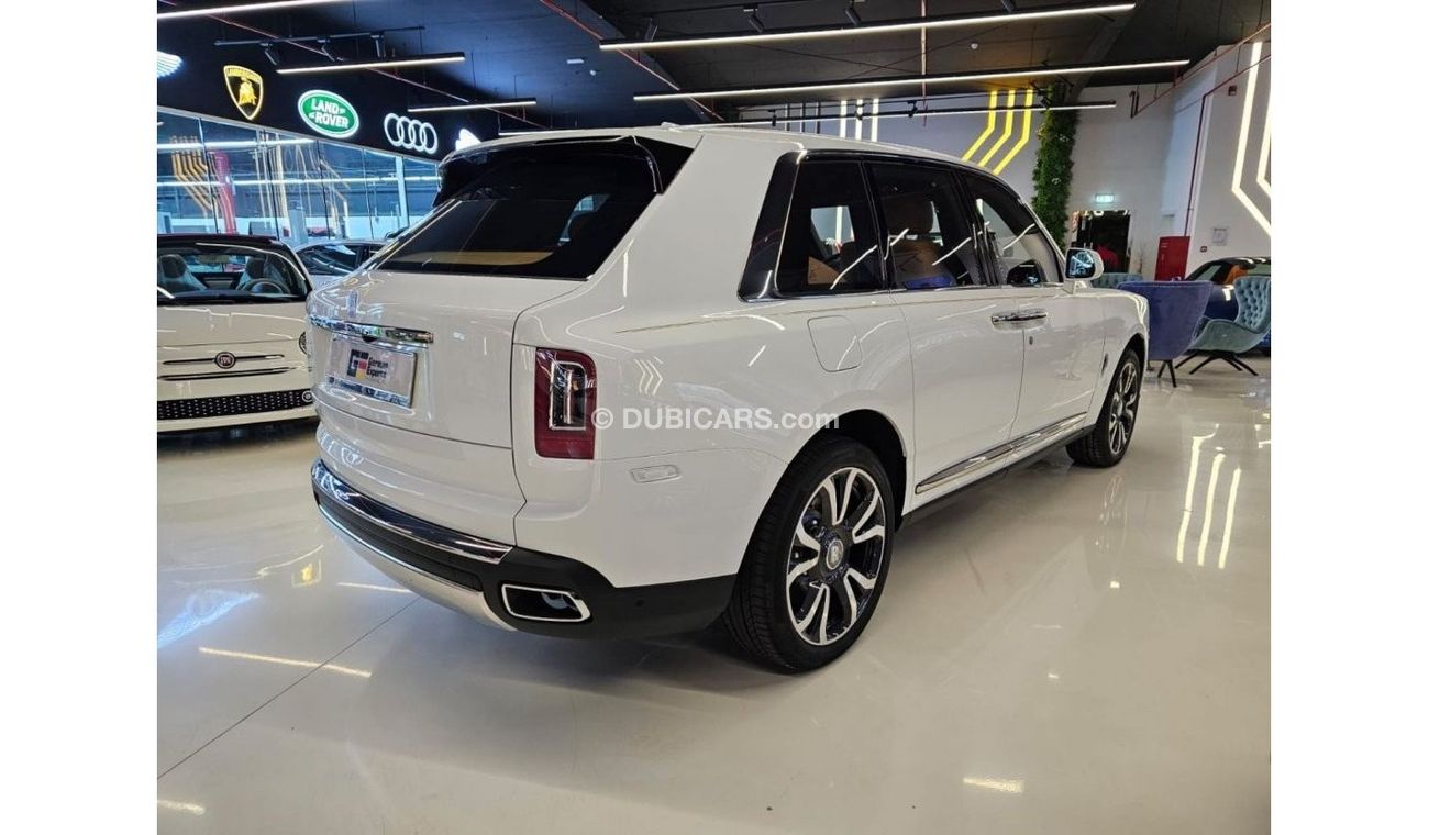 Rolls-Royce Cullinan CULLINAN 2023 GCC/DEALER 4 WARRANTY AND SERVICE CONTRACT UNLIMITED