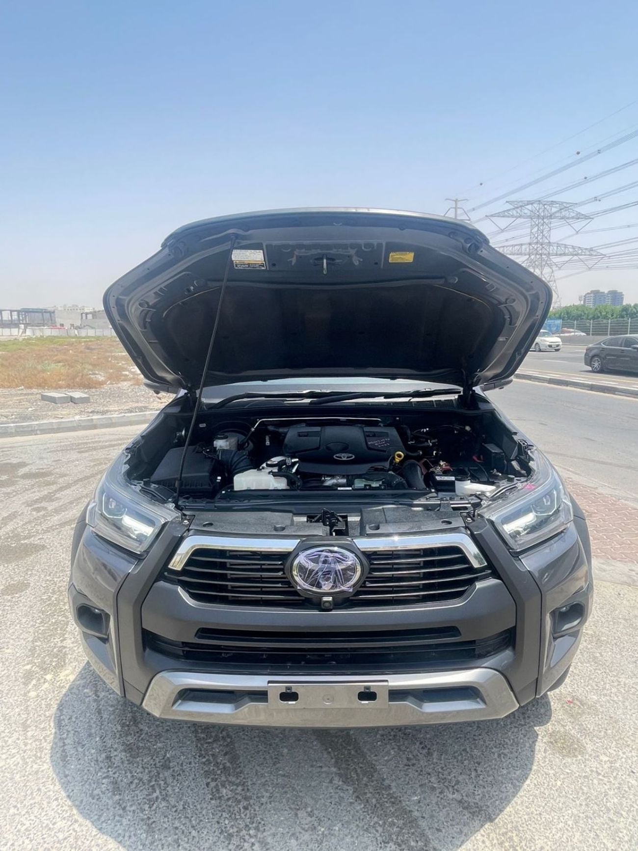Toyota Hilux DIESEL HILUX ROGUE ,2.8L ,RIGHT HAND HAND DRIVE ,AUTO TRANSMISSION