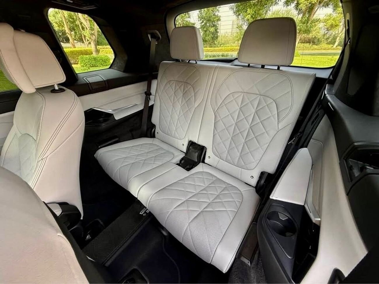 BMW X7 xDrive40i Luxury M Sport Package 3.0L