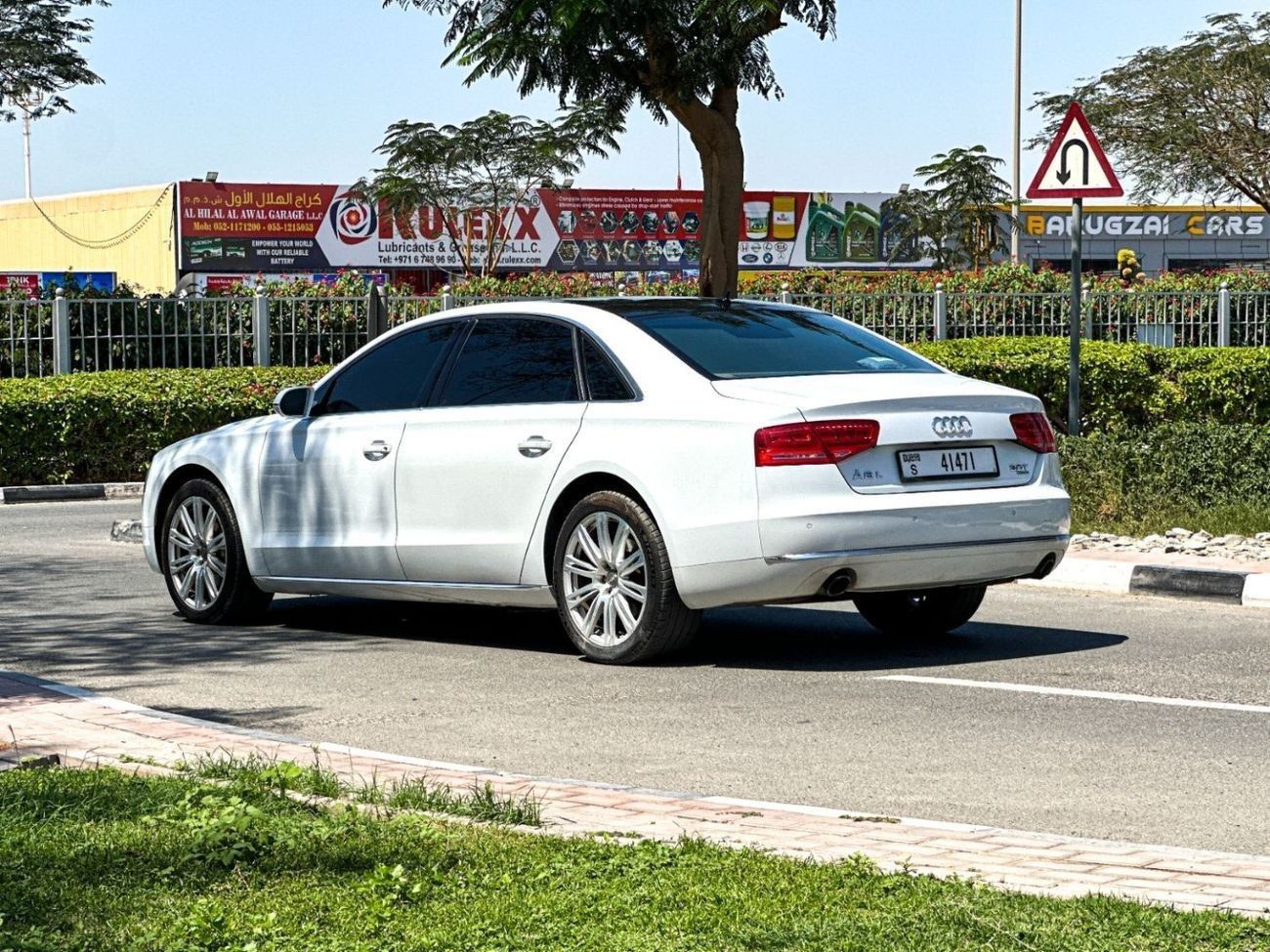 أودي A8 AUDI A8L 50 TFSI quattro Business Edition 3.0L