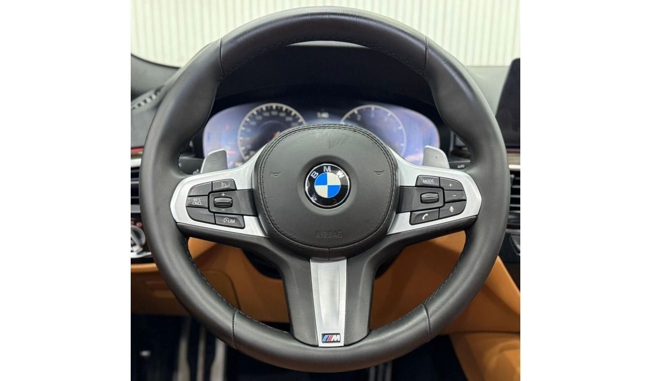 بي أم دبليو 520i 2019 BMW 520i M-Kit, Full BMW (AGMC) Service History, Warranty, Excellent Condition, GCC