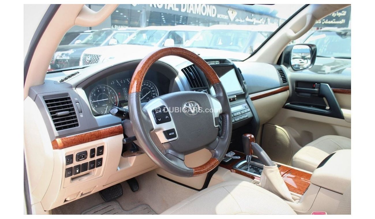 Toyota Land Cruiser GXR V8, GCC