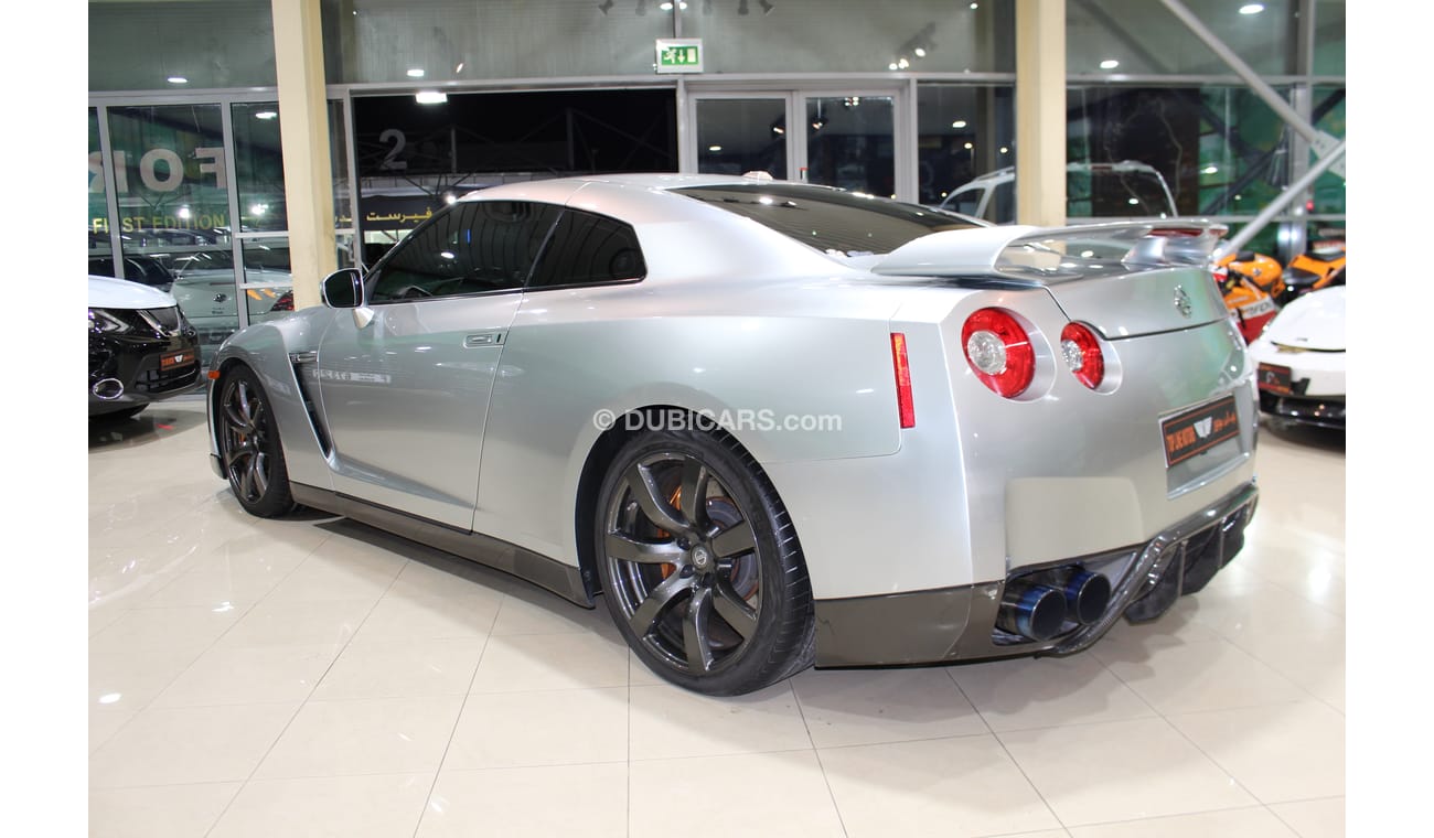 Nissan GTR