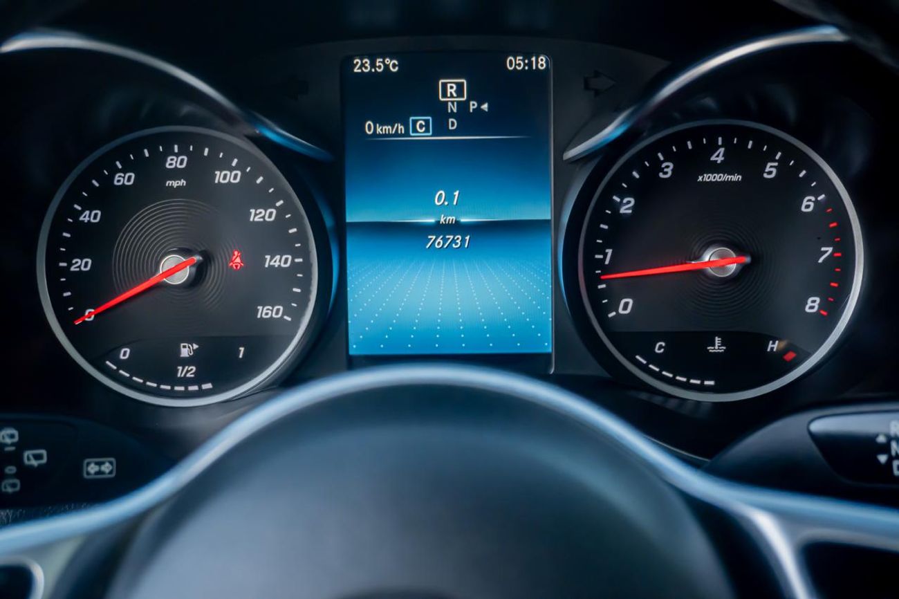 مرسيدس بنز GLC 300 Std 2.0L