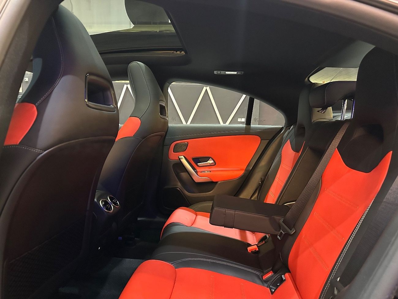 مرسيدس بنز CLA 250 4MATIC