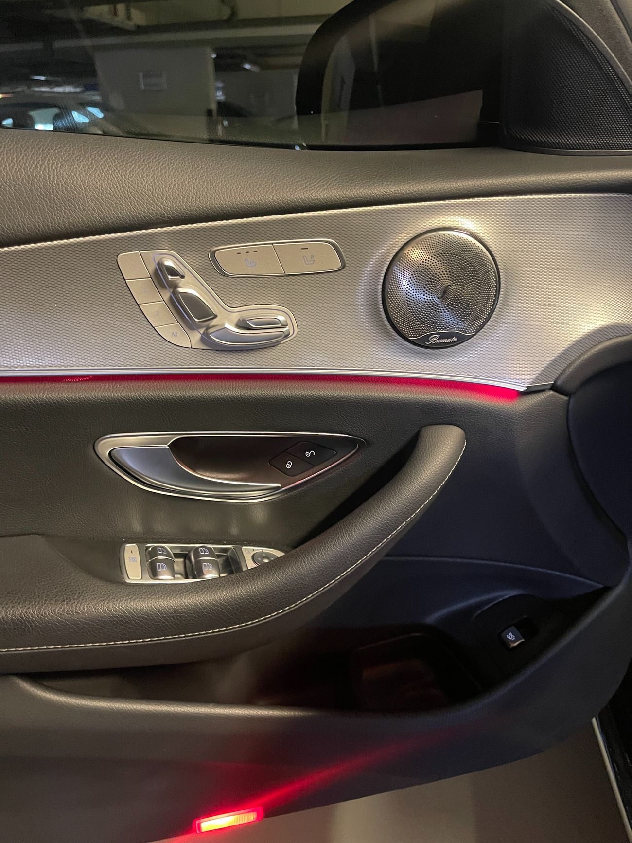 مرسيدس بنز E300 AMG