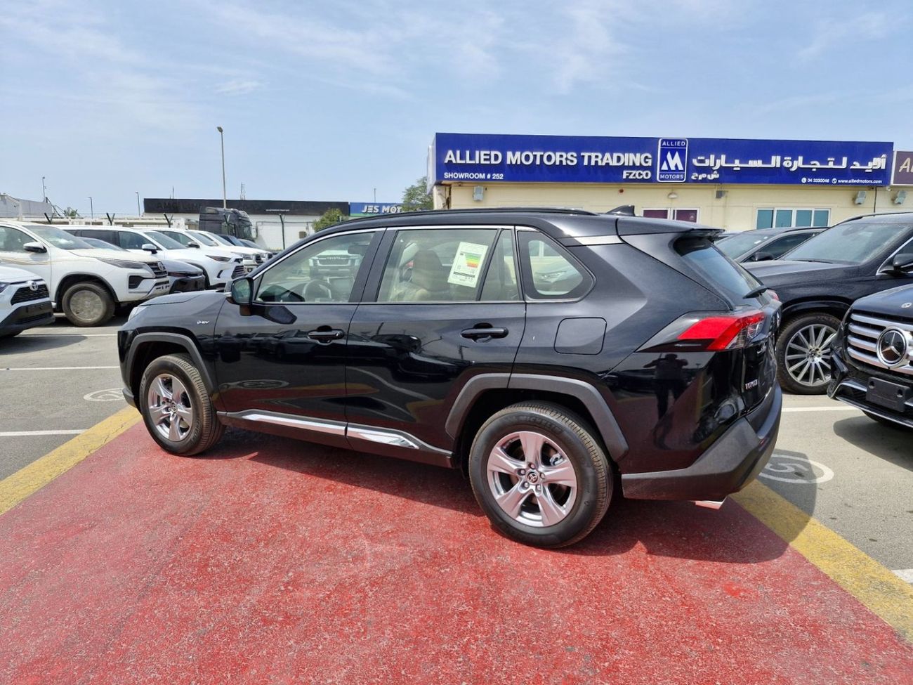 Toyota RAV4 2025 TOYOTA RAV 4 4X4 2.5L HYBRID PETROL A/T GCC BRAND NEW 0KM