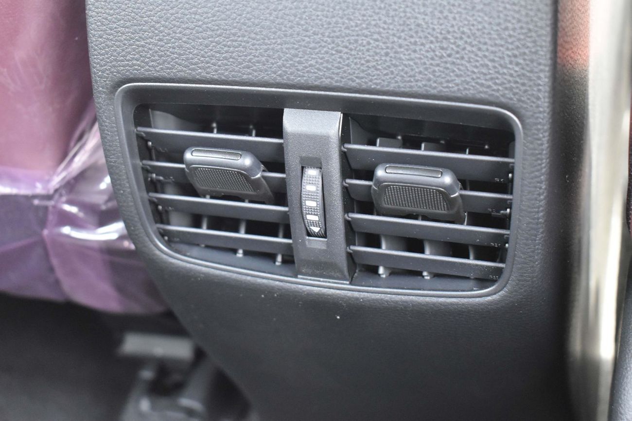 تويوتا كورولا كروس TOYOTA COROLLA CROSS 1.8L