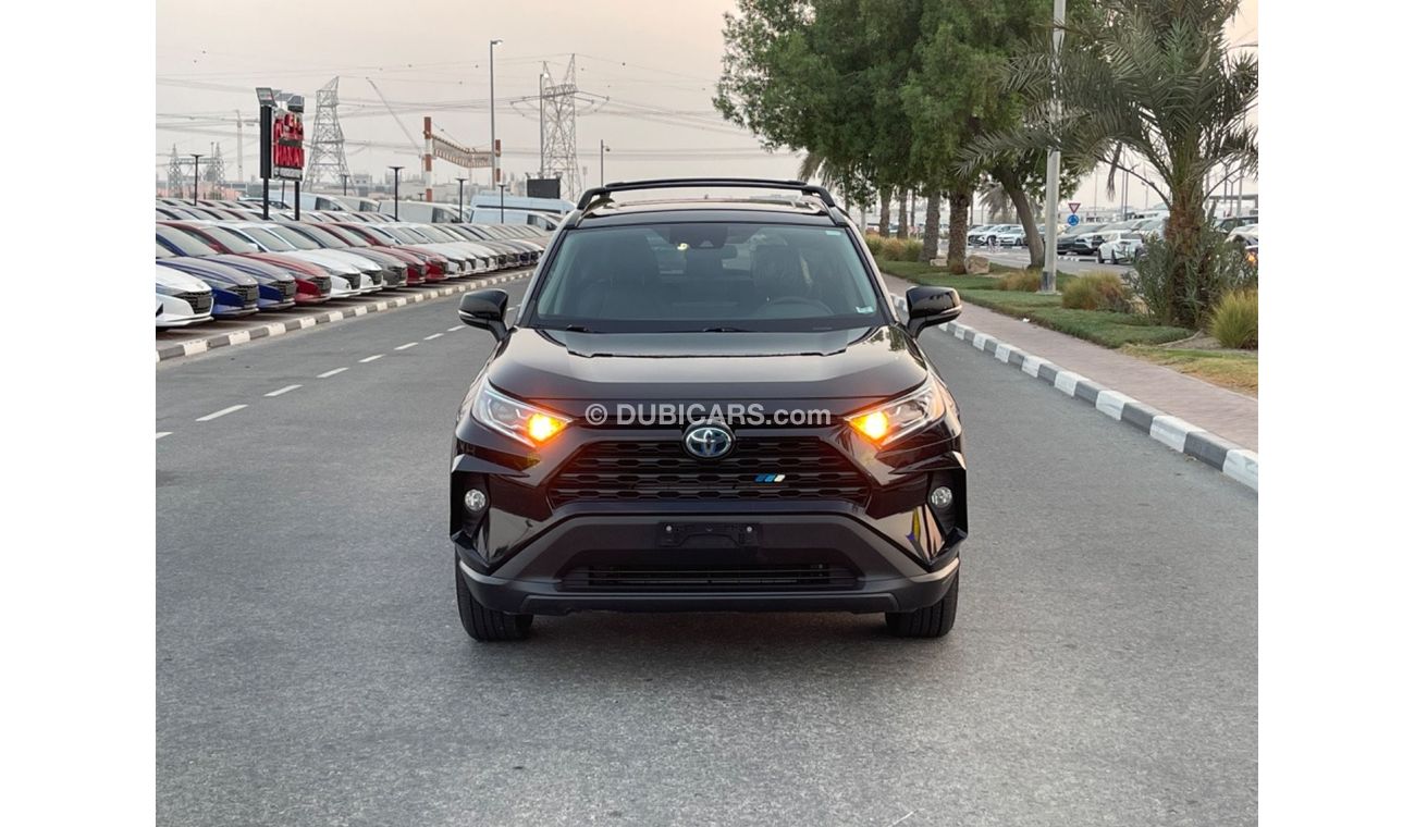 Toyota RAV4 2019 TOYOTA RAV4 XLE HYBRID 4x4 FULL OPTIONS IMPORTED FROM USA