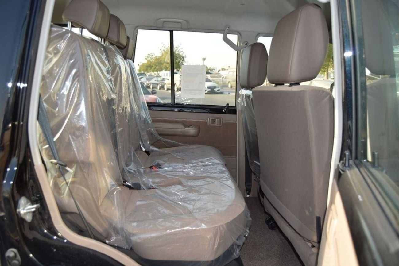 Toyota Land Cruiser 70 LX Hard Top 5 Doors