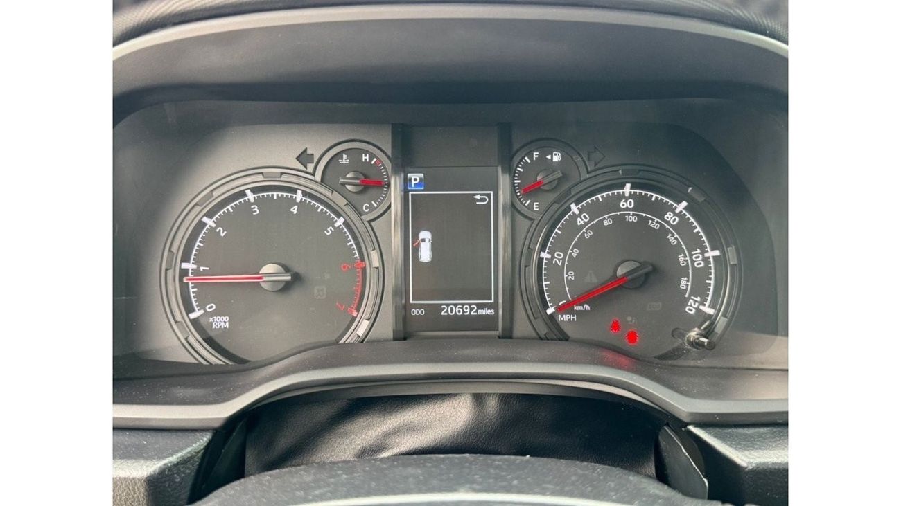 تويوتا Runner4 2021 SR5 HELLCAT KIT 7 SEATS FULL OPTION UAE PASS